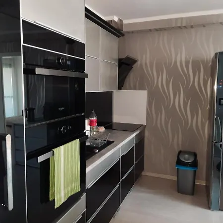Holiday23 Apartman 希欧福克